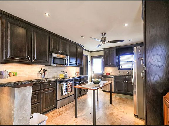 4th image of 3709 Collinwood Ave