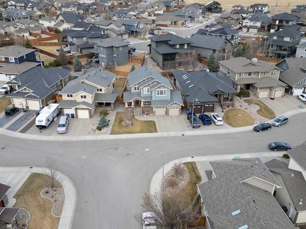 421 E Stonecrest Ter W, Lethbridge, AB T1K 5T1