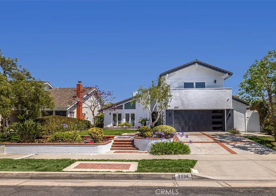 3834 Mistral Dr