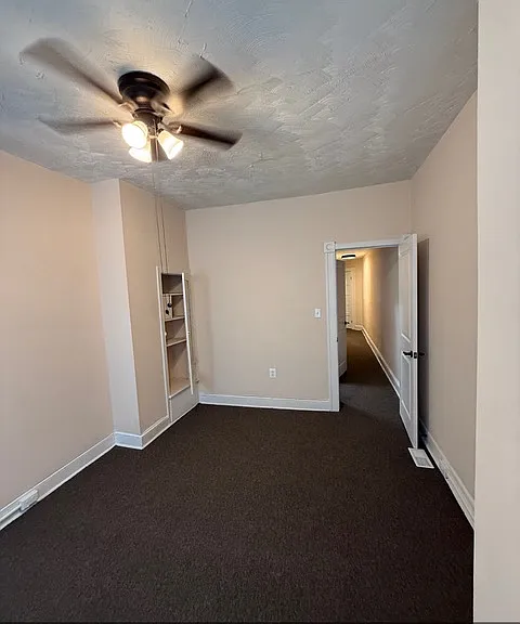 1633 Appleton St — Photo 9