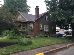 402 Lee Blvd, Seymour, IN 47274
