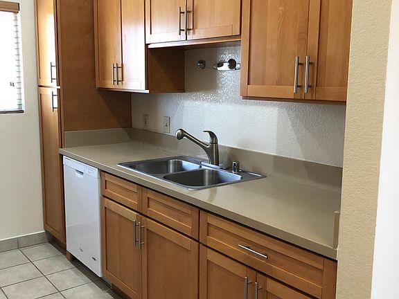 2nd image of 2590 S Centinela Ave APT 4