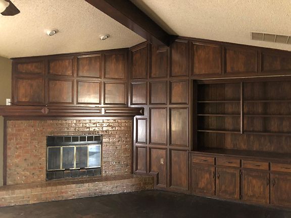 Large Vaulted living room