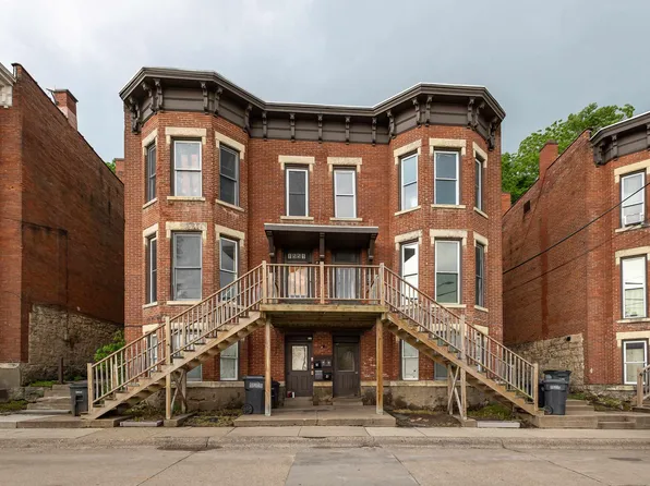 1551 Bluff St, Dubuque, IA 52001