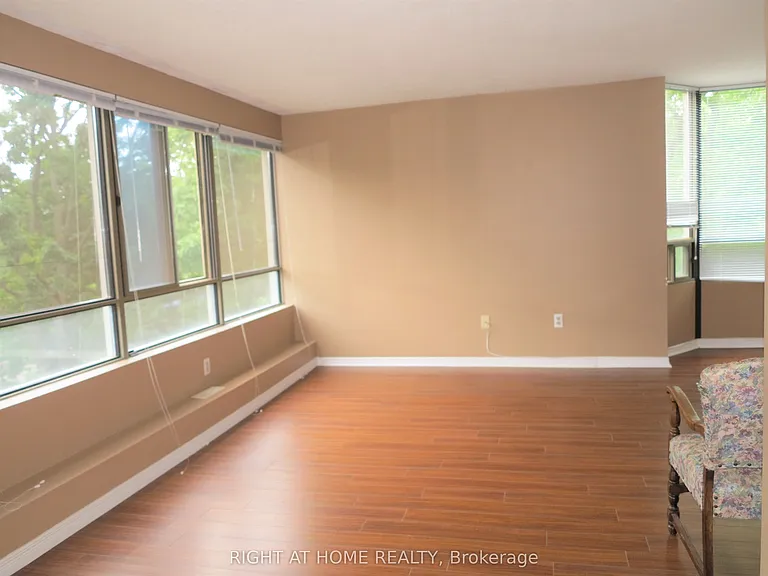 570 Proudfoot Ln #509 — Photo 8