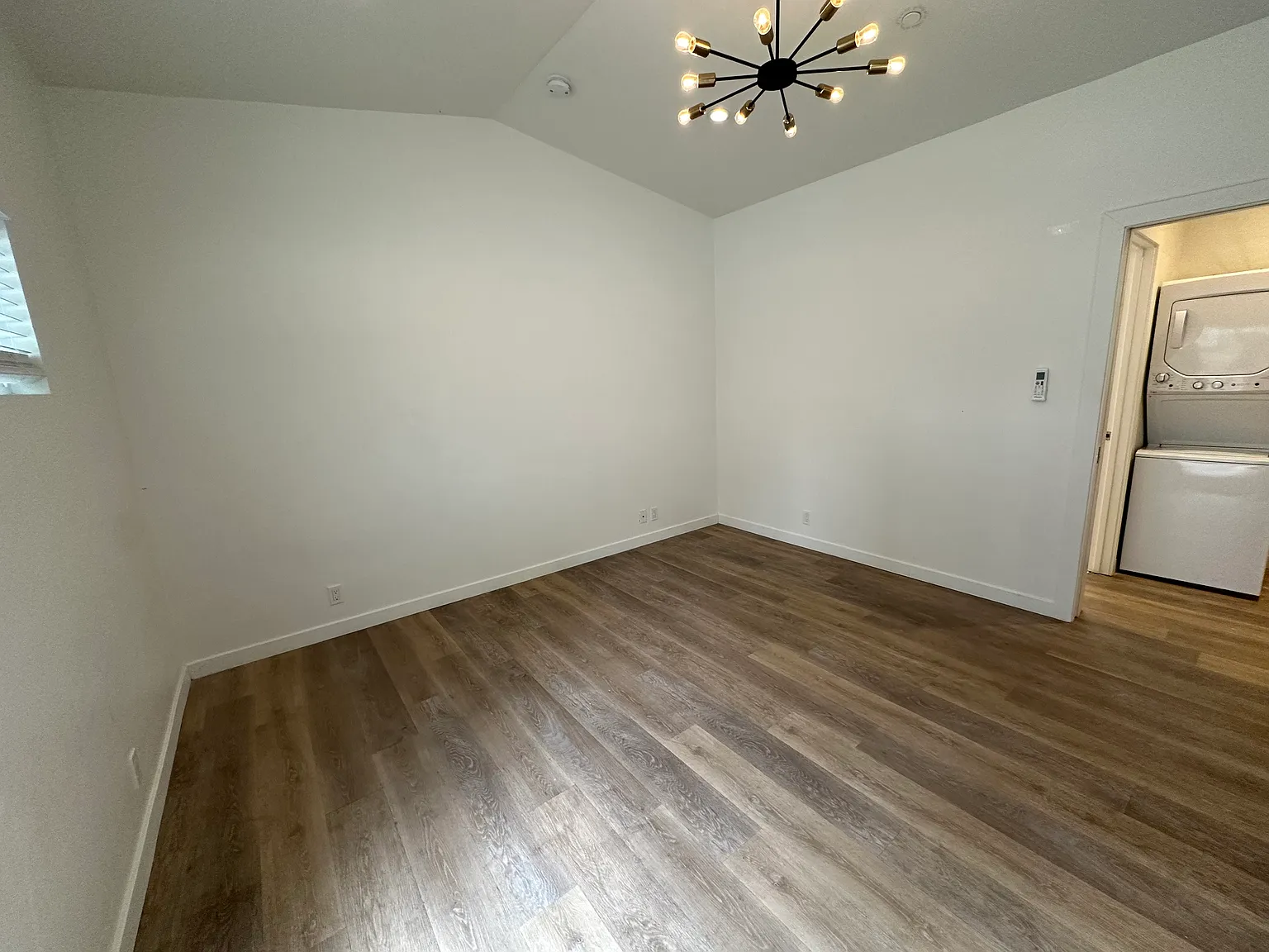 Studio, $2,375 — Photo 3