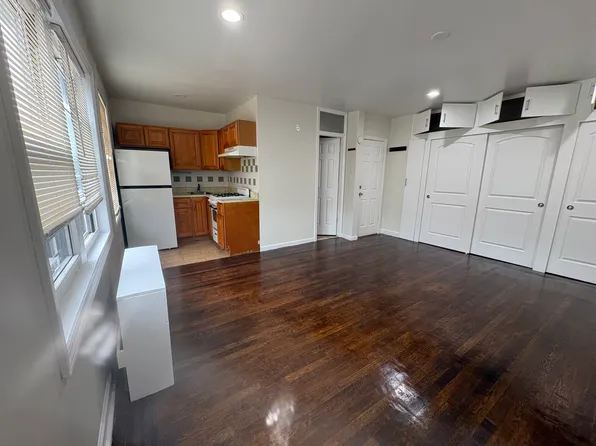 (undisclosed Address), East Elmhurst, NY 11369