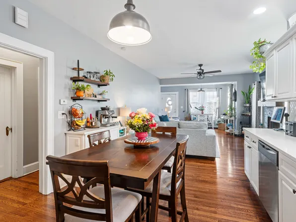 1041 Stonewall Lane image 35 of 48