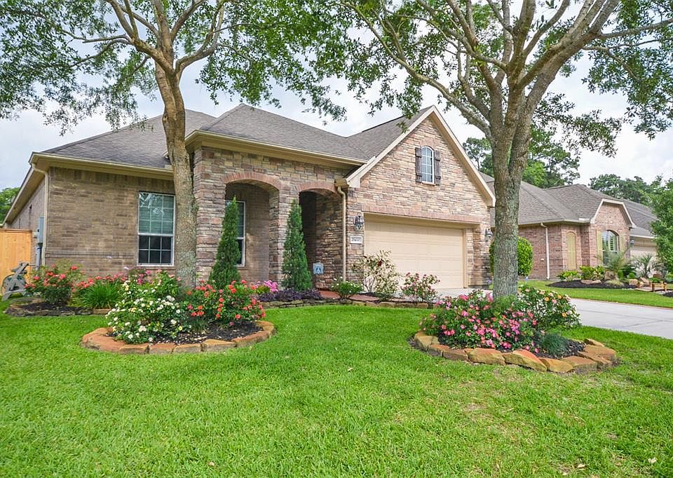 1st image of 25430 Vinechase Dr