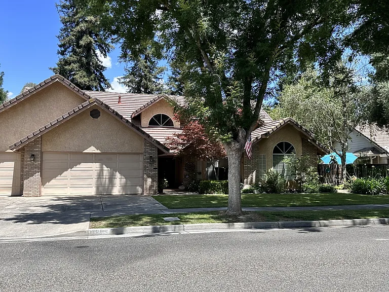 1185 Paseo Redondo Dr — Photo 2