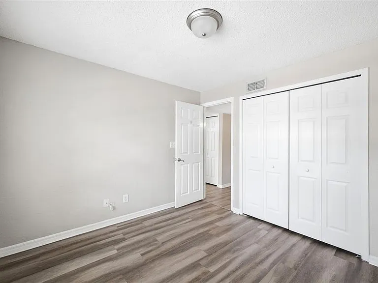3274 Haviland Ct #201 — Photo 30