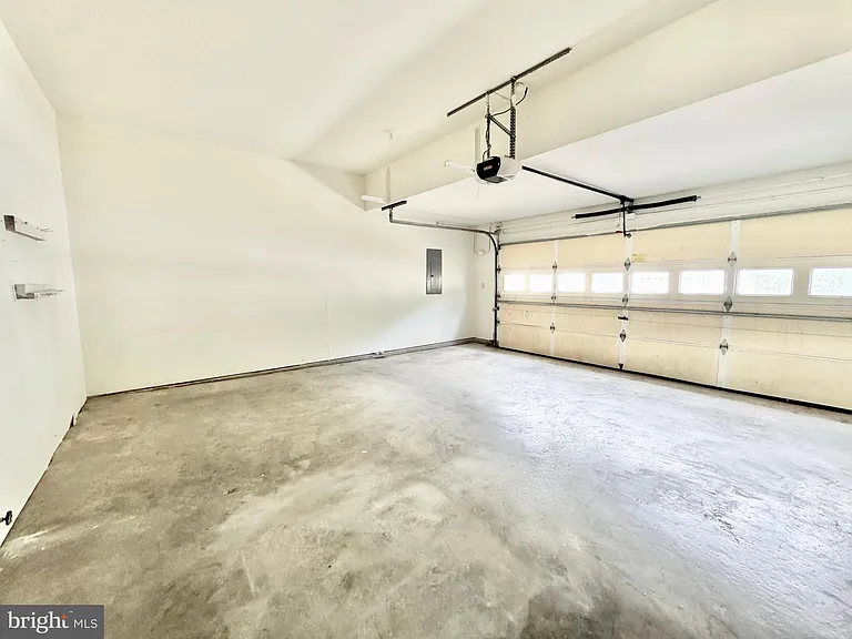 30 Riverside Rd — Photo 17