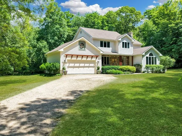 73 Pine Woods Rd, North Stonington, CT 06359