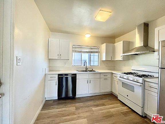 4th image of 8420 Fountain Ave #1/2