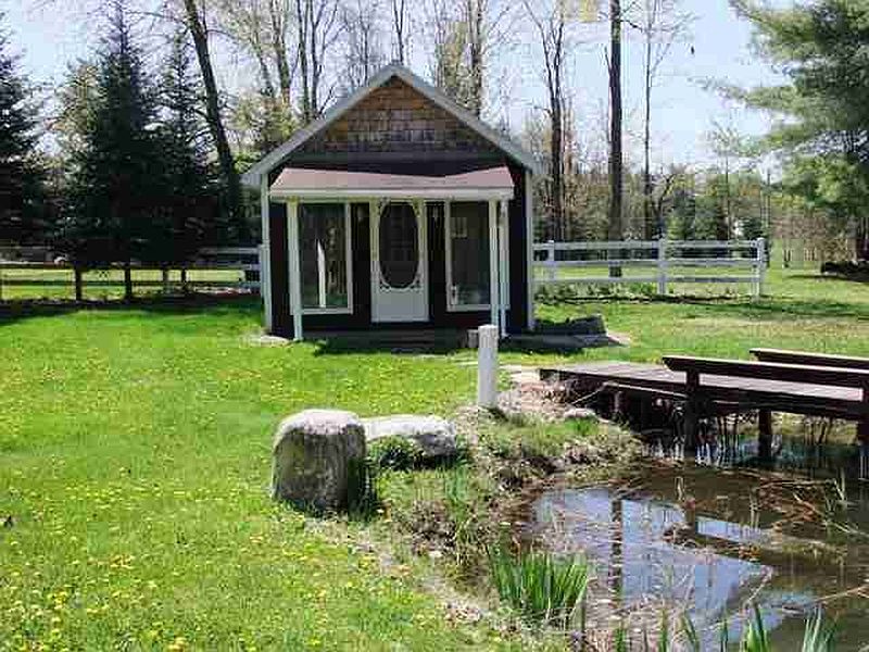 4th image of 1063 W GALWAY Road