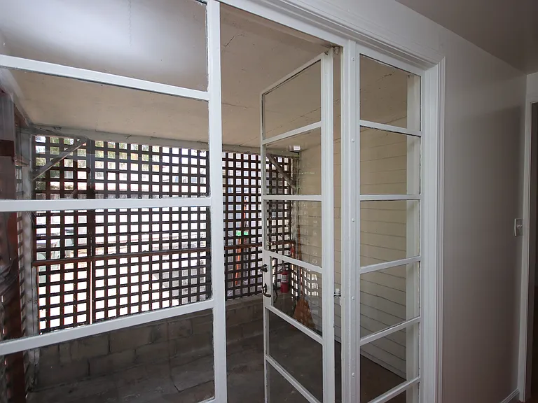 114 S Grand Oaks Ave #120 — Photo 10