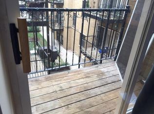 4603 N Kimball Ave #3S, Chicago, IL 60625