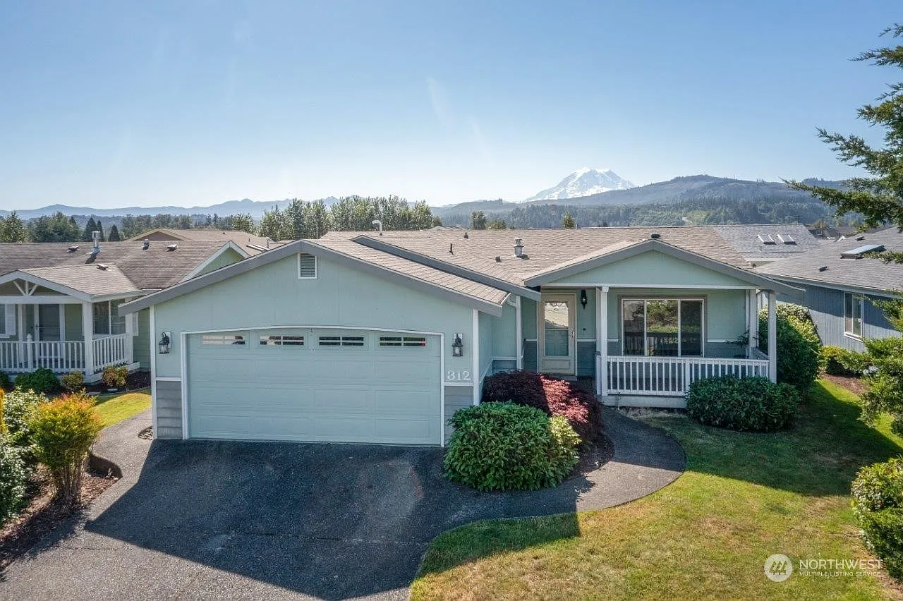 312 Willow Street SW photo 1
