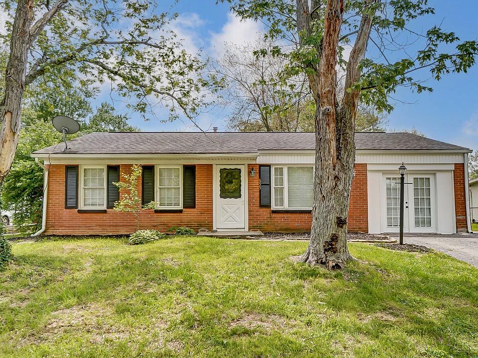 1st image of 655 Chateau Dr