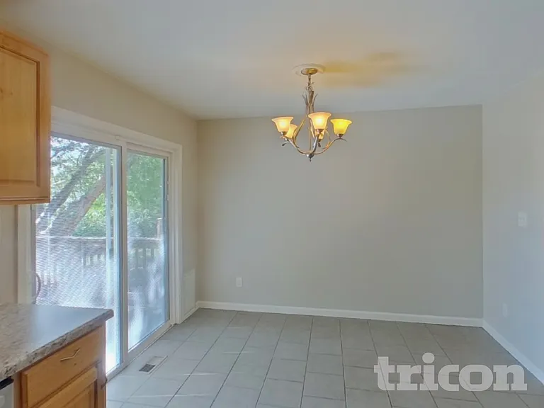 6910 Fielding Cir — Photo 5