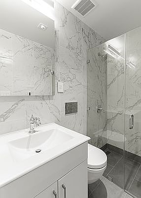 5th image of 370 Montgomery St APT 1