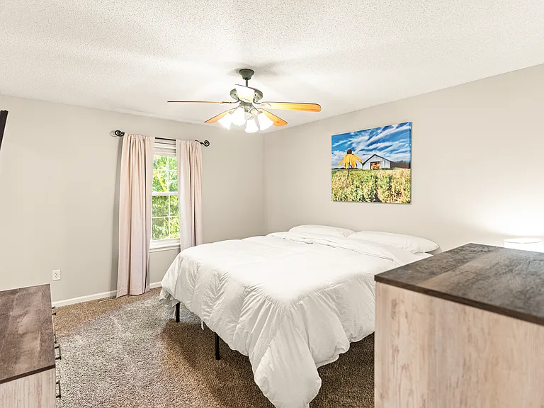 2112 Saratoga Dr — Photo 8