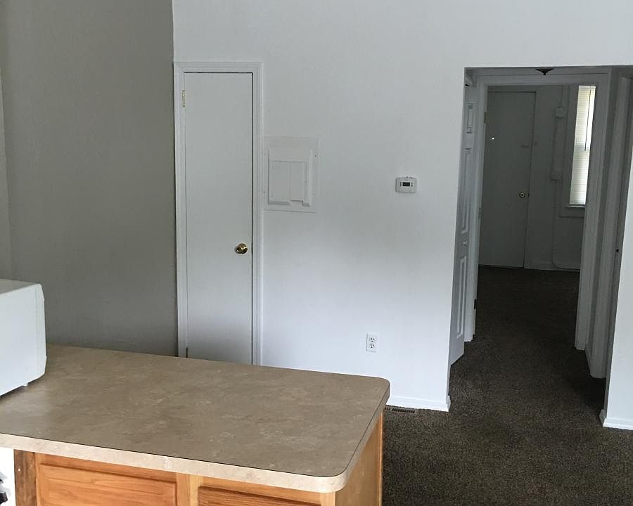 2nd image of 414 Iowa Ave