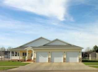 1301 34th Ave SW, Minot, ND 58701