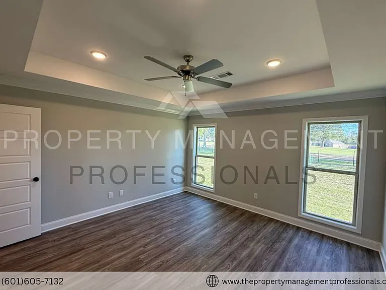 563 Patrick Farms Dr — Photo 20