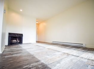 3930 SW Plum St #1-3-8, Portland, OR 97219