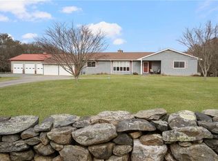 141 Peckham Rd, Little Compton, RI 02837