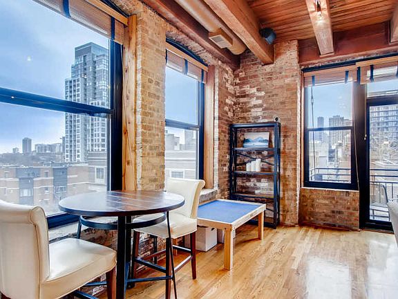 4th image of 520 W Huron St APT 510