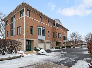 3806 W Devon Ave, Lincolnwood, IL 60712