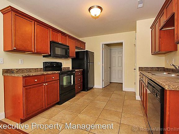 4th image of 135-137 Founders Ct