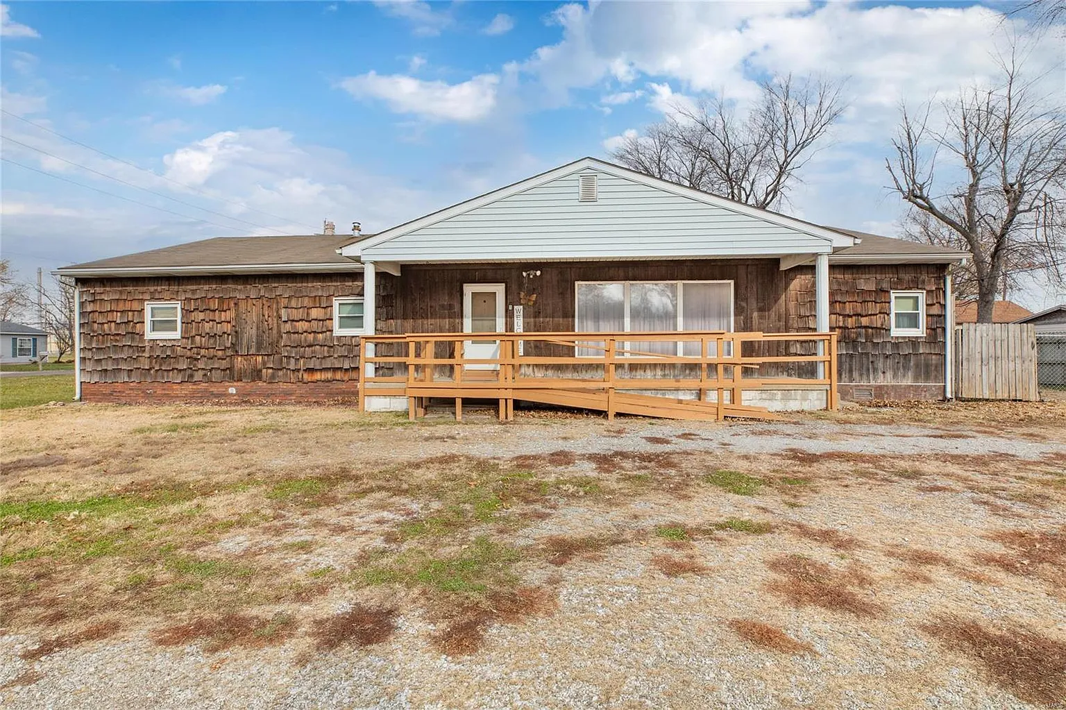 112 Southard Pl photo 1