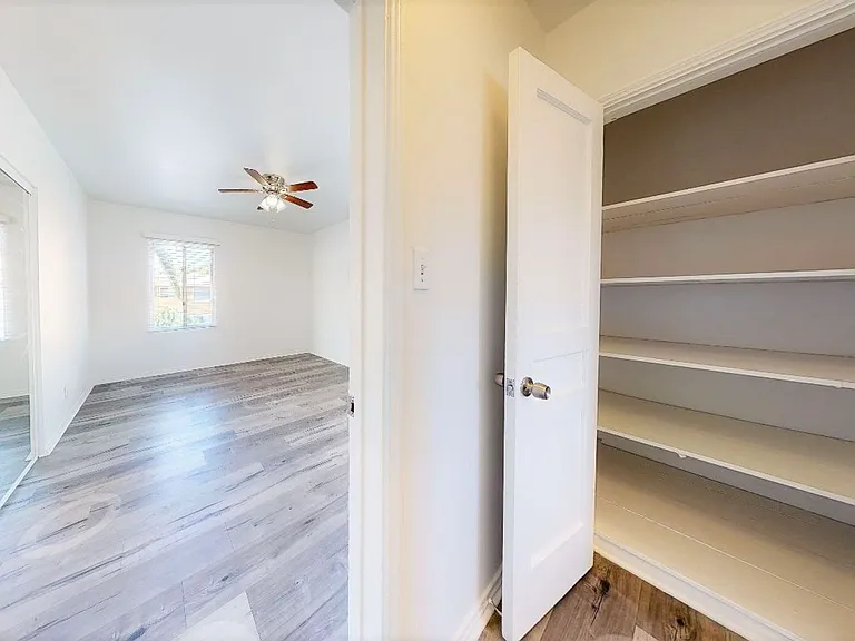 1136-1160 N. El Centro Ave — Photo 25