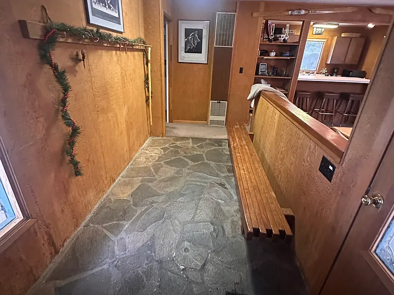 Entry way
