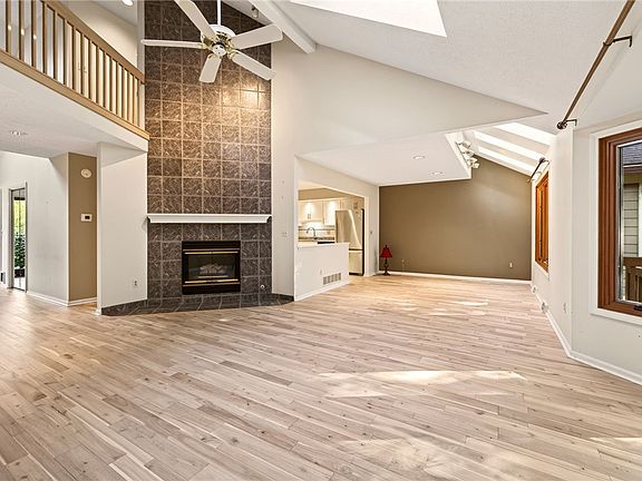 5th image of 1140 Hillsboro Cove Cir