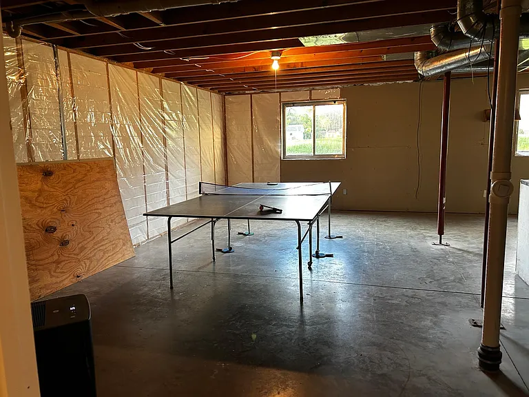 655 Grand Ct — Photo 18