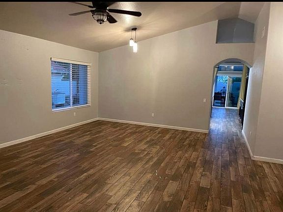 2nd image of 24907 Avenida Sombra