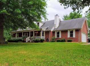 2610 Riverstone Dr, Murfreesboro, TN 37128