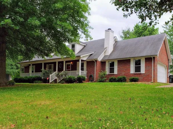 2610 Riverstone Dr, Murfreesboro, TN 37128