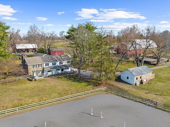 3rd image of 152 Warsaw Rd