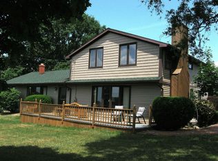 5966 Seufert Rd, Orchard Park, NY 14127
