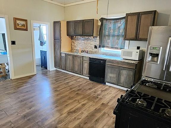 4th image of 719 E Mesa Ave