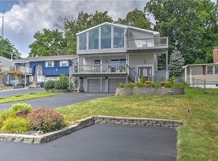 1325 N Lake Shore Dr, Decatur, IL 62526