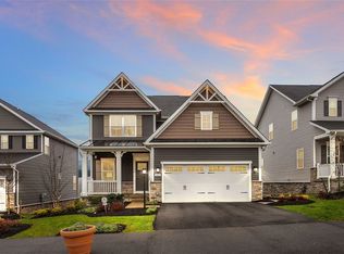 5012 Summit Dr, South Park, PA