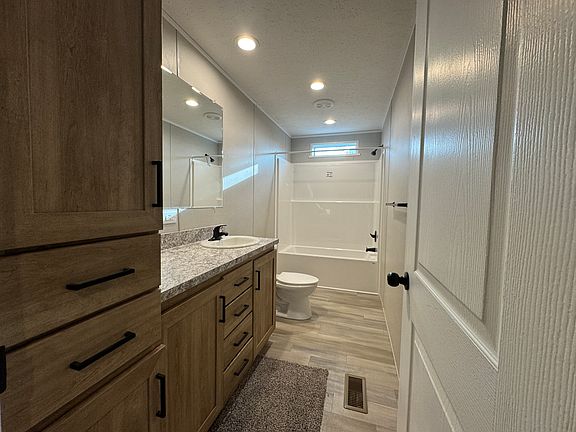4th image of 441 Brookside Mnr #441