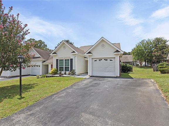 2nd image of 656 Spring Lake Dr W