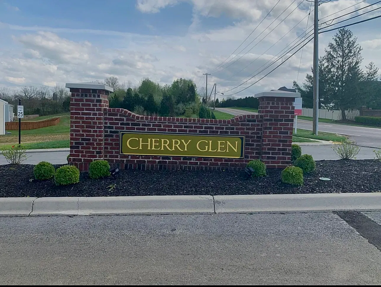 4 bed, 2.5 bath, 3020 sqft, $2,800 — Photo 2